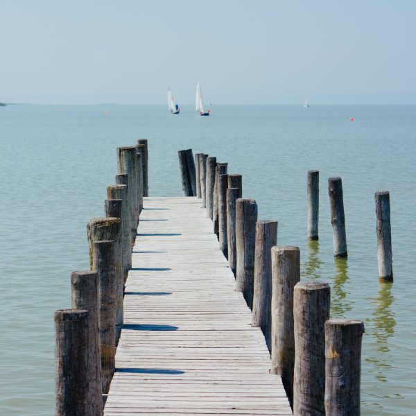 Image of a wooden path on the shore, Austria